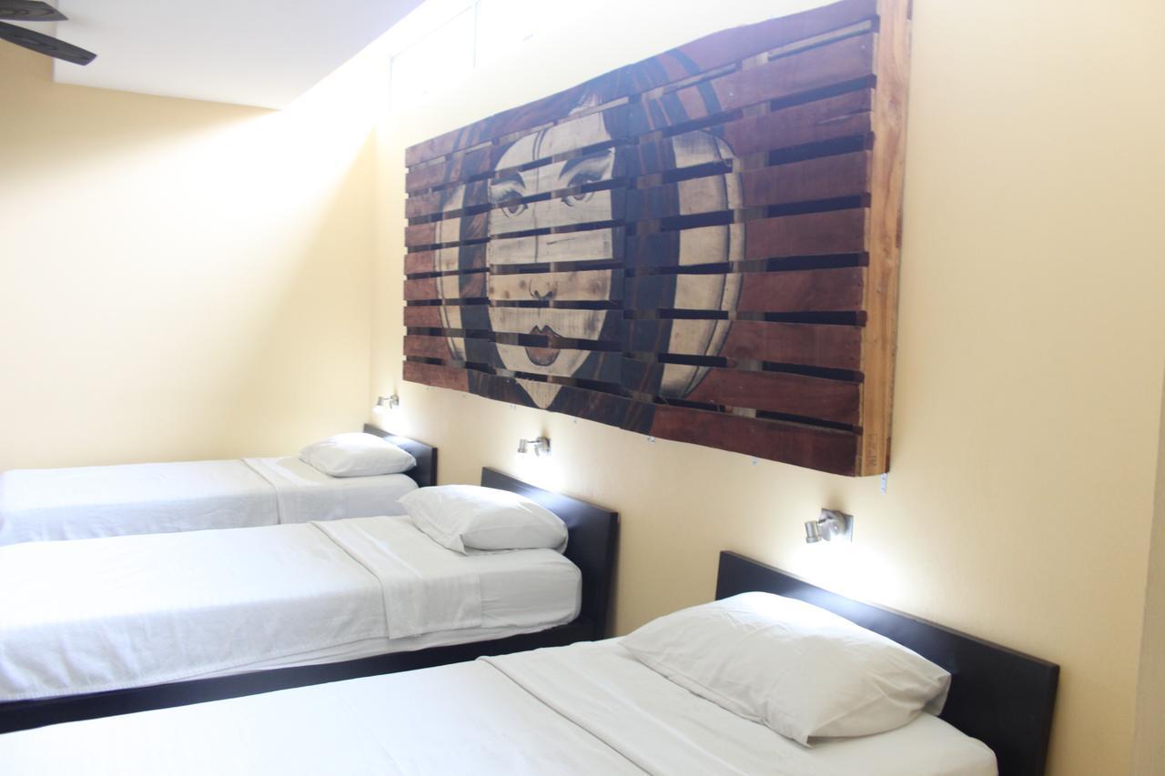 Room2Board Hostel And Surf School جاكو المظهر الخارجي الصورة