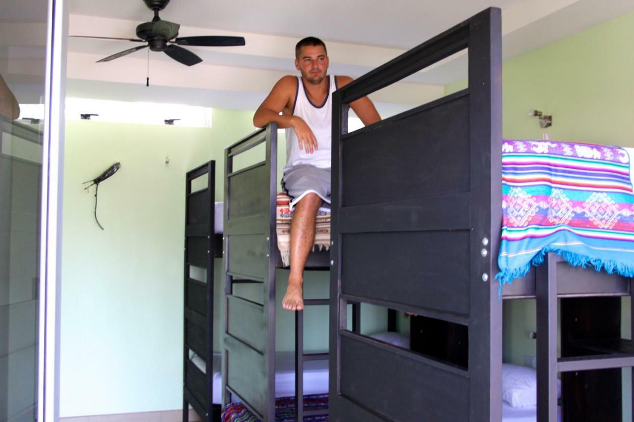 Room2Board Hostel And Surf School جاكو المظهر الخارجي الصورة